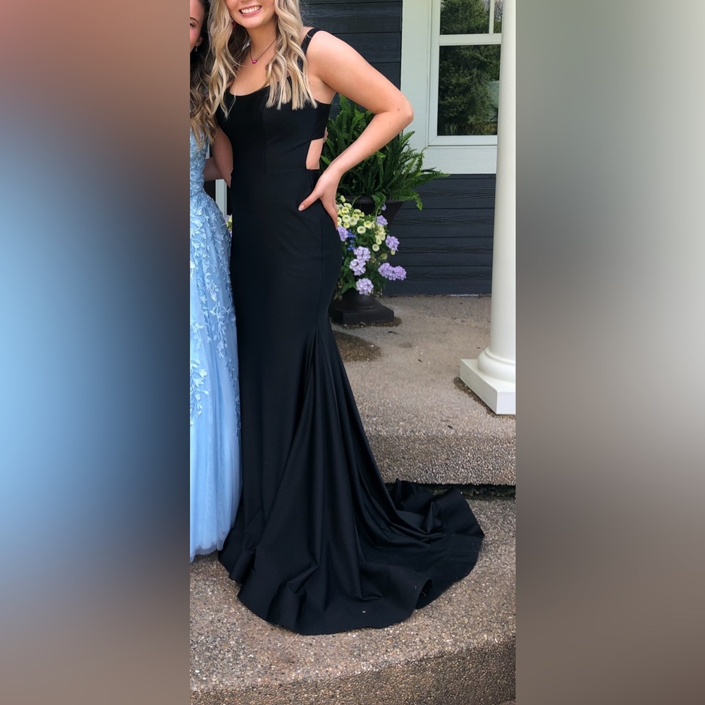 Sherri Hill Prom Dress - black